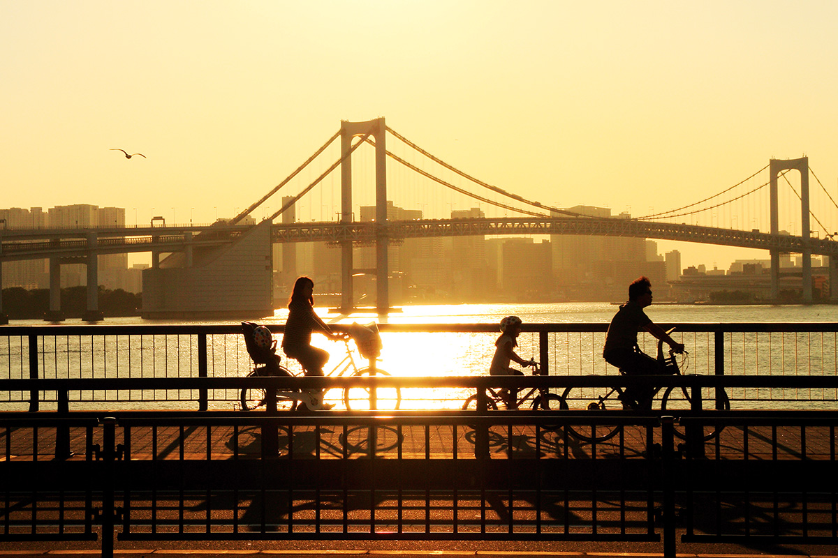 夕日輝く富士見橋