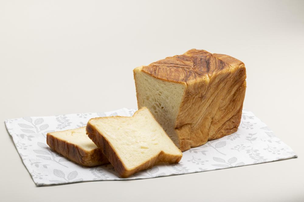 デニッシュ食パン